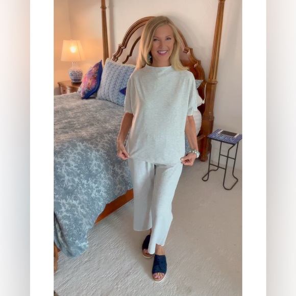 NWT Light Gray 3/4 Sleeve Top and Pants Set-S - Picture 7 of 13